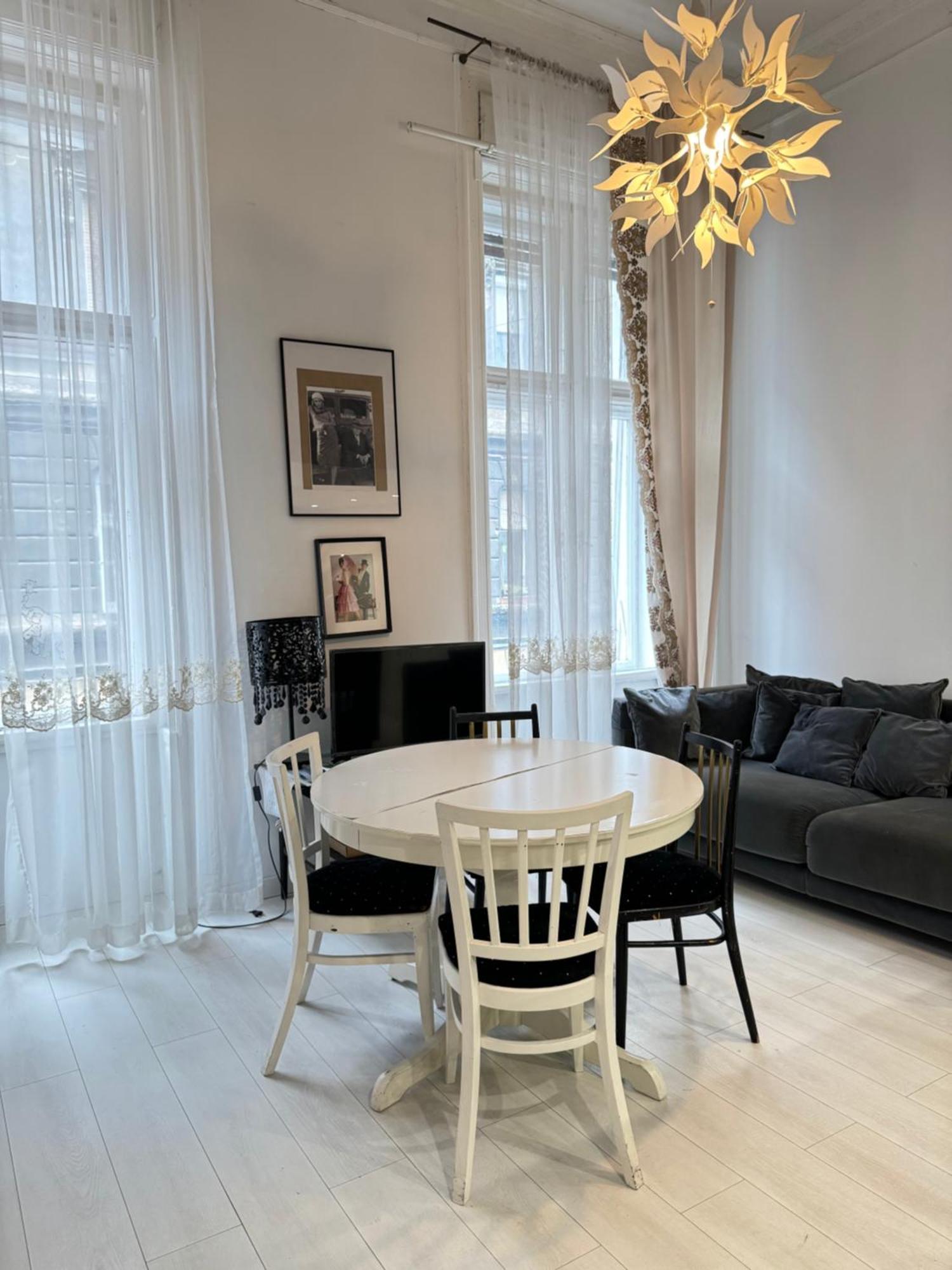 4 You Apartment Budapest Bagian luar foto